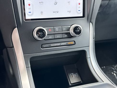 New 2024 Ford Edge SE AWD/4WD image 29