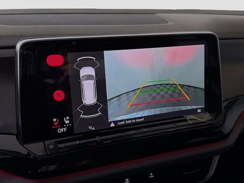 New 2025 Volkswagen Atlas Peak Edition SE image 16