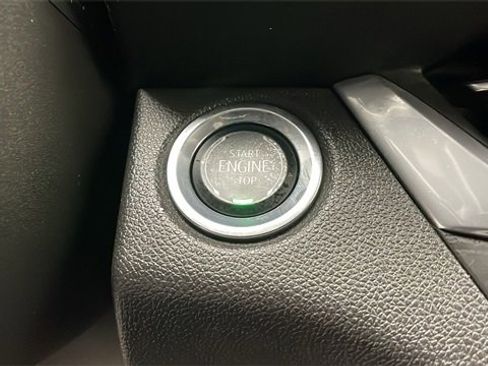 Certified 2024 Buick Envista Preferred w/ Convenience I Package image 18