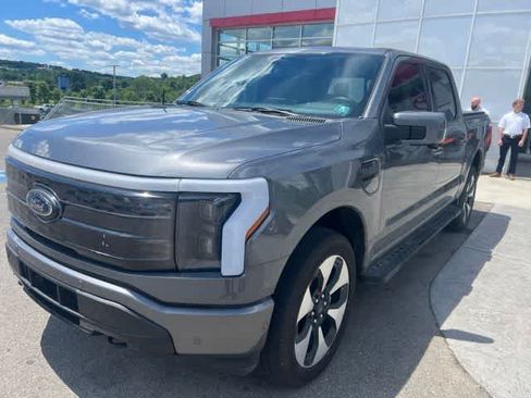 Used 2023 Ford F150 Lightning Platinum AWD/4WD image 3