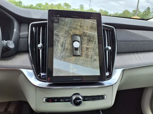 New 2026 Volvo XC90 B6 Ultra w/ Protection Package AWD/4WD image 15