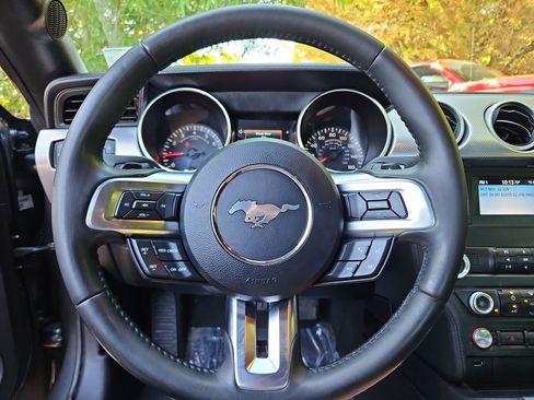 Used 2019 Ford Mustang GT RWD image 10