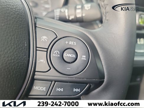 Used 2024 Toyota Corolla Cross LE w/ Moonroof Package AWD/4WD image 28