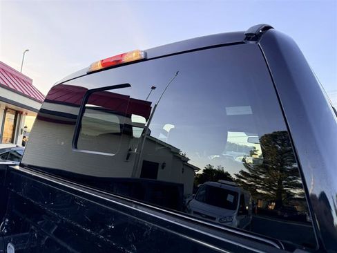 Used 2017 Ford F250 Lariat w/ Chrome Package AWD/4WD image 10