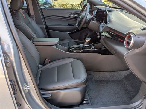New 2026 Chevrolet Trax RS w/ Driver Confidence Package image 24