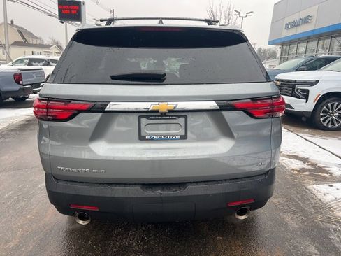 Used 2023 Chevrolet Traverse LT image 5