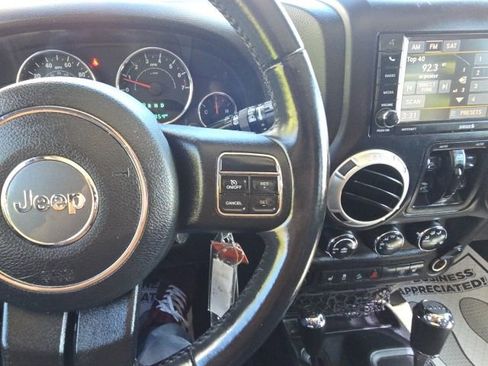 Certified 2017 Jeep Wrangler Unlimited Sahara w/ Dual Top Group AWD/4WD image 14