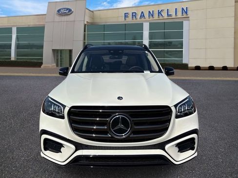 Used 2024 Mercedes-Benz GLS 450 4MATIC image 2