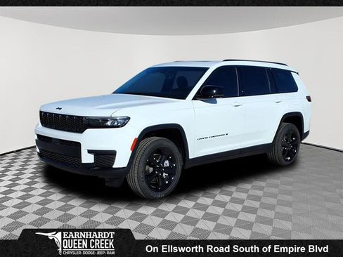 New 2025 Jeep Grand Cherokee L Altitude AWD/4WD image 1