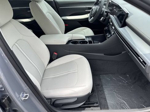 New 2026 Hyundai Sonata SEL AWD/4WD image 15