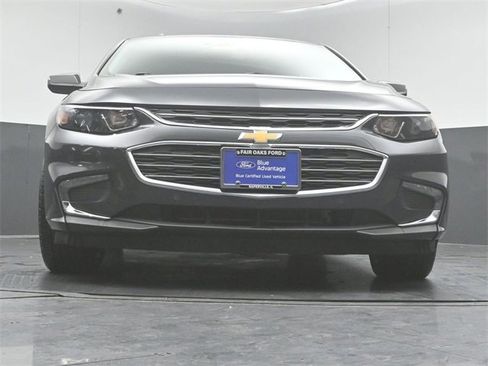 Used 2018 Chevrolet Malibu Premier w/ Premier Sun and Wheel Package image 36