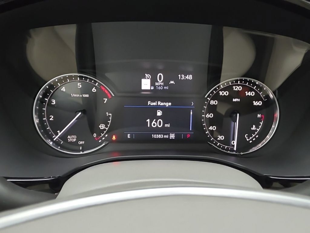Used 2025 Cadillac XT5 Premium Luxury w/ LPO, Floor Liner Package AWD/4WD image 33