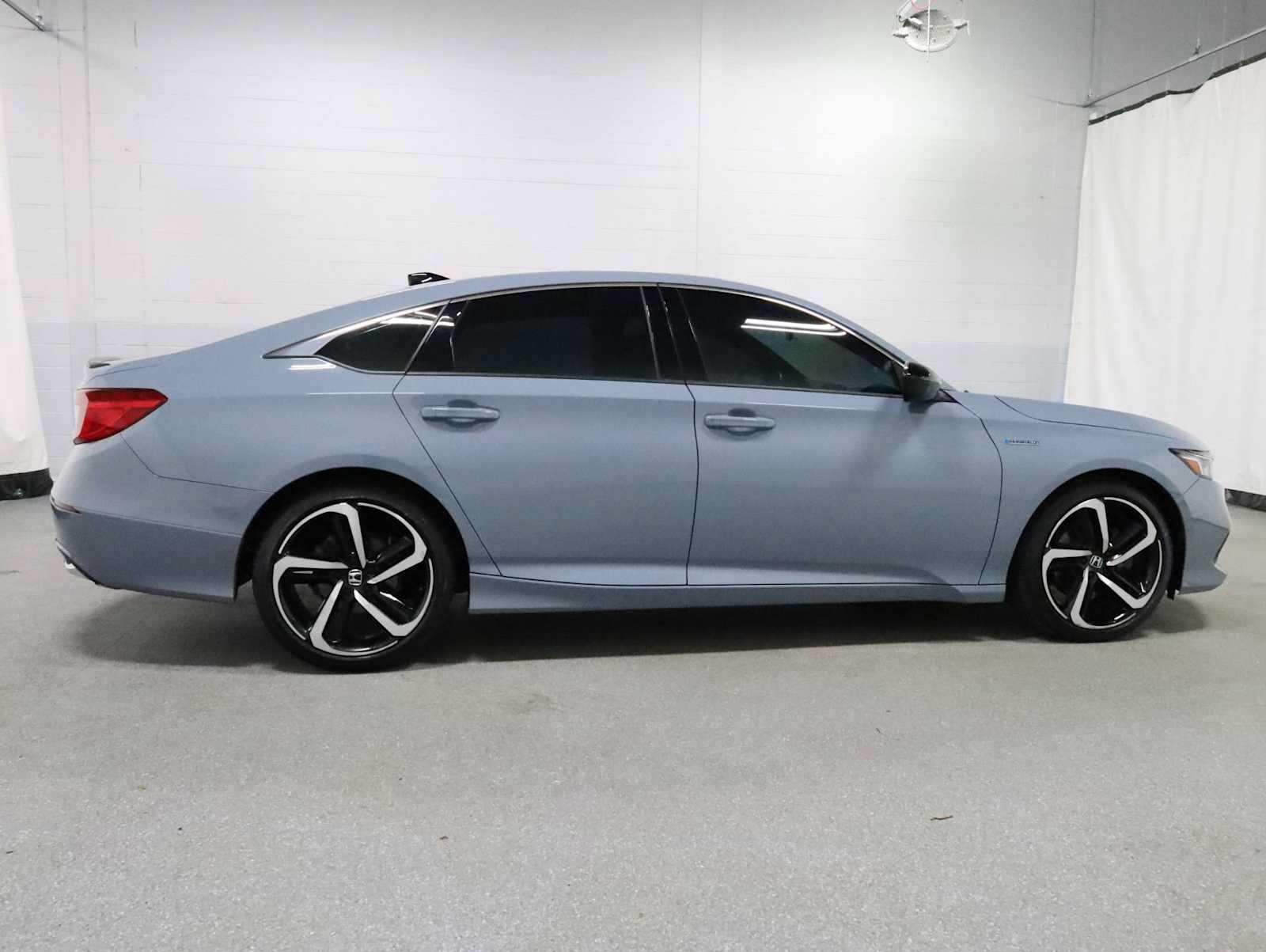 Used 2022 Honda Accord Sport image 10