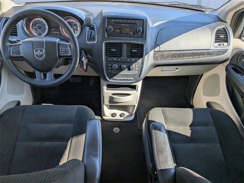 Used 2016 Dodge Grand Caravan American Value Package image 14