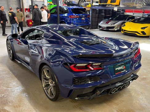 Used 2025 Chevrolet Corvette Z06 RWD image 28
