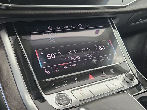 Used 2021 Audi Q8 Prestige AWD/4WD image 29