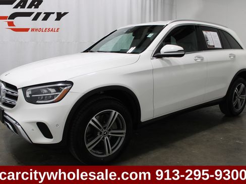 Used 2021 Mercedes-Benz GLC 300 image 1