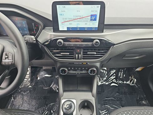 New 2025 Ford Escape Active image 19
