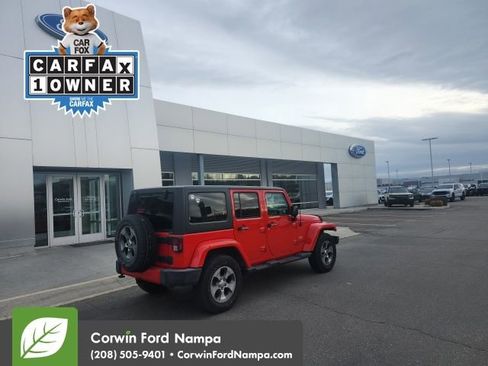 Used 2018 Jeep Wrangler Unlimited Sahara w/ Connectivity Group image 6