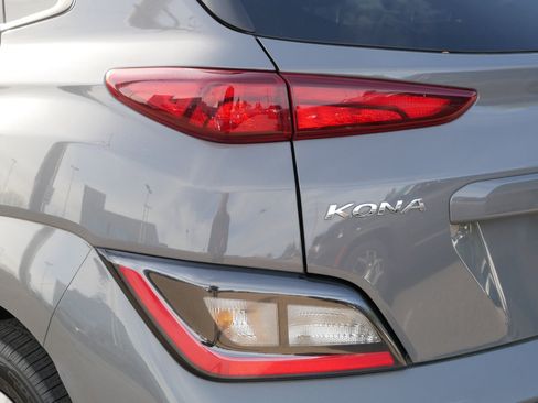Used 2023 Hyundai Kona SE w/ Cargo Package FWD image 17