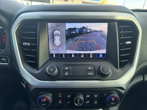 Used 2022 GMC Acadia SLT w/ Elevation Edition image 20