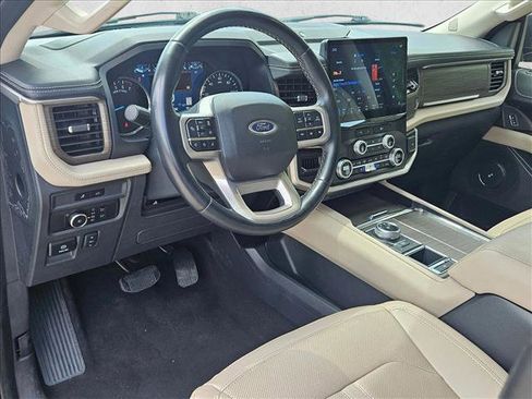 Used 2024 Ford Expedition Max Limited RWD image 10