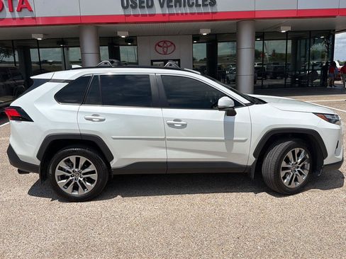 Used 2025 Toyota RAV4 XLE Premium FWD image 2