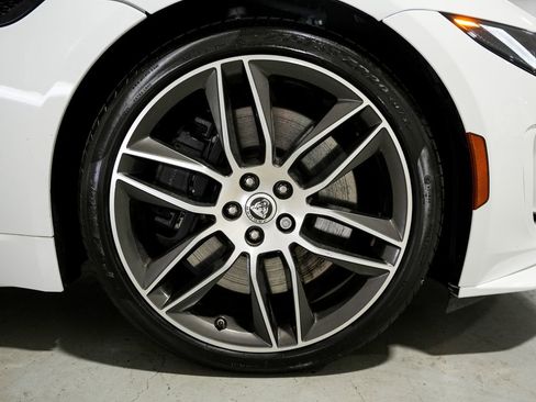 Used 2024 Jaguar F-TYPE R-Dynamic RWD image 32