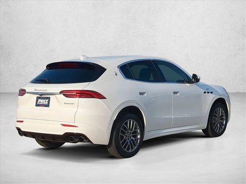 Used 2024 Maserati Grecale GT image 5