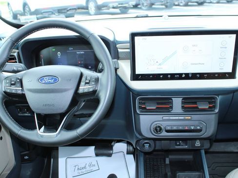 Used 2025 Ford Maverick Lariat w/ 4K Tow Package AWD/4WD image 24