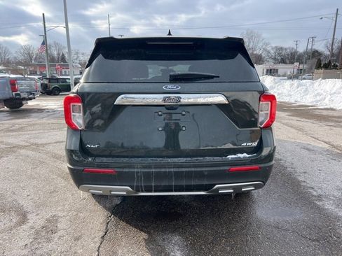 Certified 2023 Ford Explorer XLT w/ Equipment Group 202A image 5
