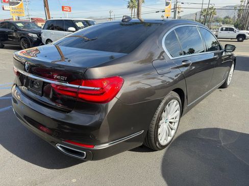 Used 2016 BMW 740i RWD image 8