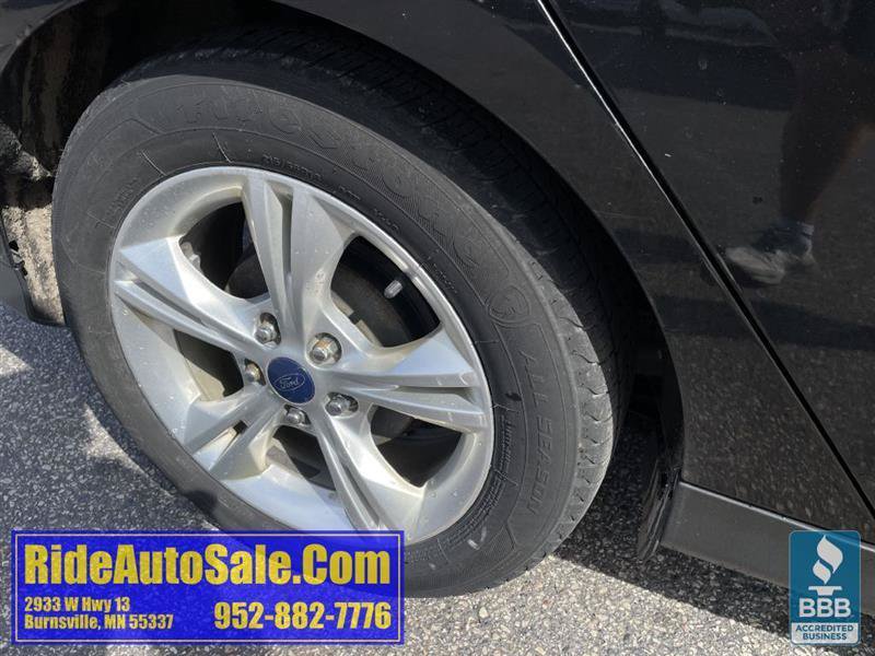 Used 2014 Ford Focus SE w/ SE Winter Package FWD image 27
