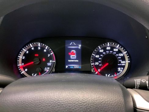 Used 2022 Toyota Highlander L image 17