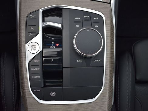 Used 2025 BMW 330i xDrive Sedan image 16