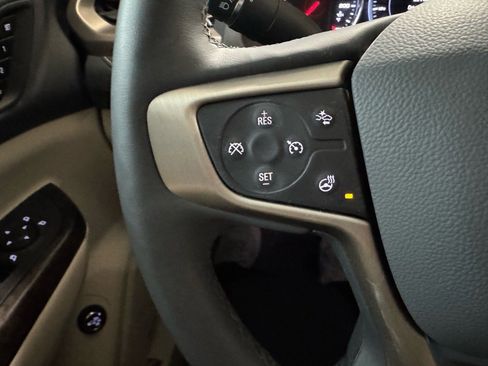 Used 2023 GMC Acadia Denali w/ Denali Technology Package image 30