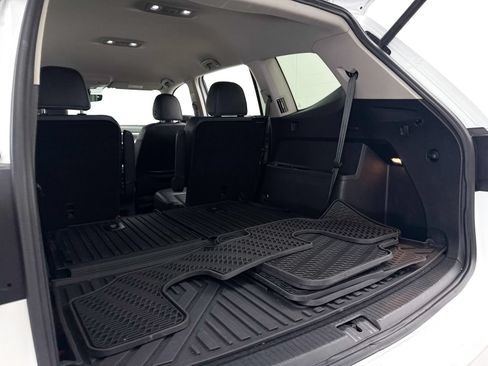 Used 2021 Volkswagen Atlas SE w/ Towing Package FWD image 29