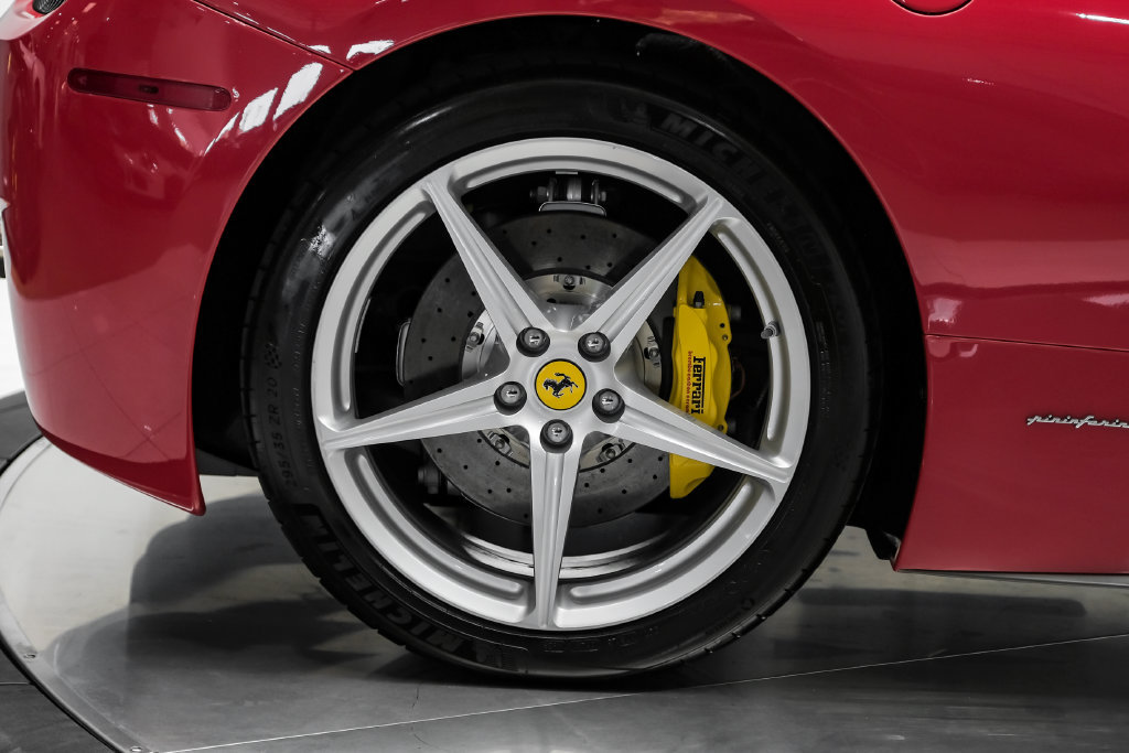 Used 2014 Ferrari 458 Spider RWD image 61
