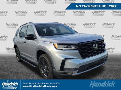 Used 2024 Honda Pilot TrailSport image 1
