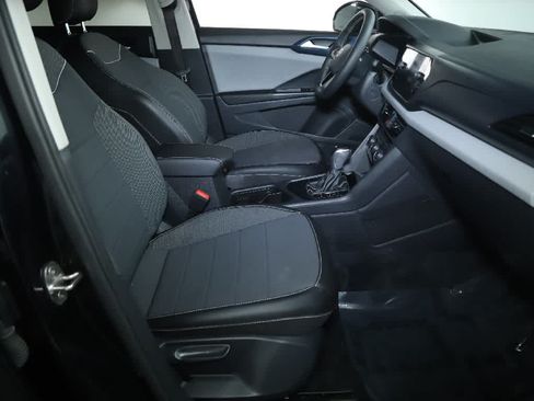 Used 2023 Volkswagen Taos SE FWD image 36