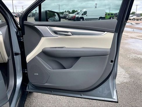 Used 2023 Cadillac XT5 Premium Luxury w/ Technology Package FWD image 29