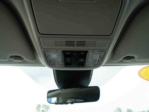 Used 2025 Honda Odyssey EX-L image 18