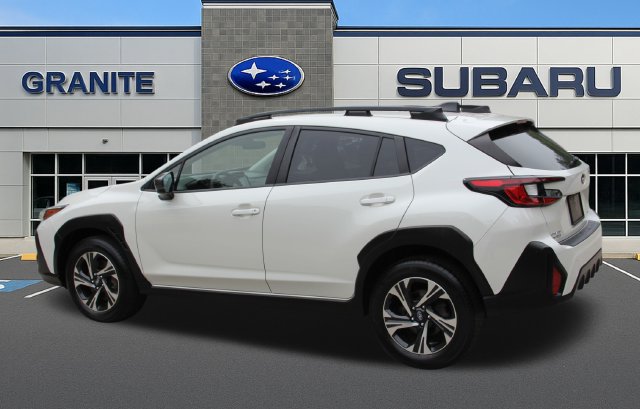 Used 2024 Subaru Crosstrek 2.0i Premium AWD/4WD image 8