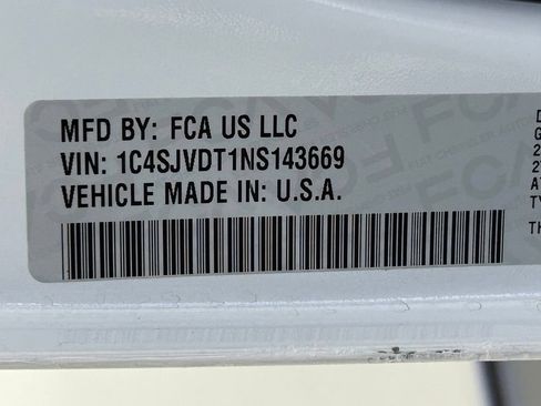 Used 2022 Jeep Wagoneer Series III w/ Rear Seat Video Group 1 AWD/4WD image 45