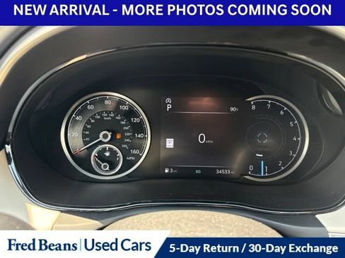 Used 2023 Genesis GV70 2.5T AWD/4WD image 12