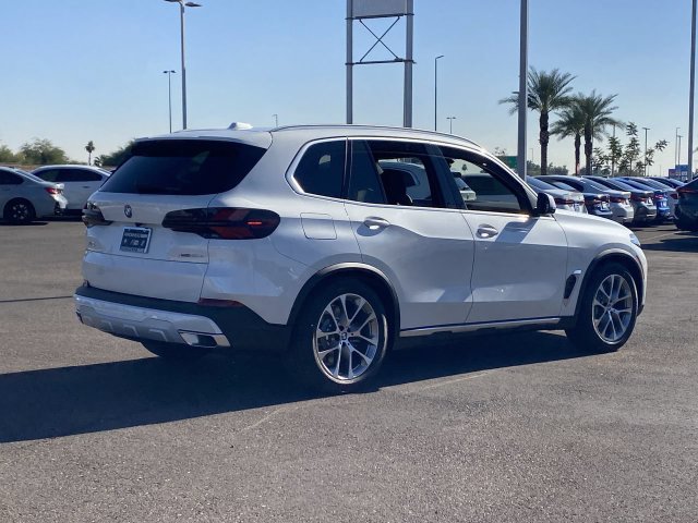 Used 2026 BMW X5 xDrive50e w/ Executive Package AWD/4WD image 6