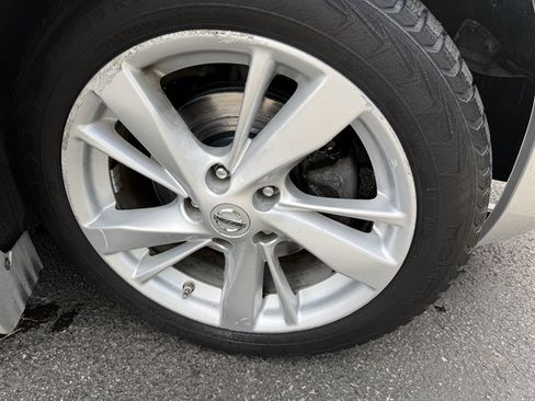 Used 2015 Nissan Altima 2.5 SV FWD image 6