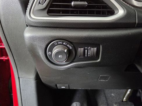 New 2026 Chrysler Pacifica Select image 19