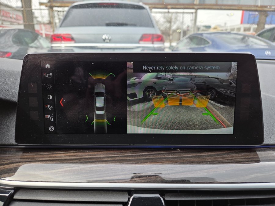 Used 2018 BMW 530e RWD image 12