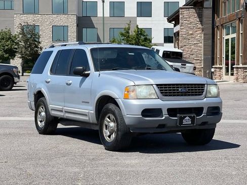 Used 2002 Ford Explorer XLT AWD/4WD image 1